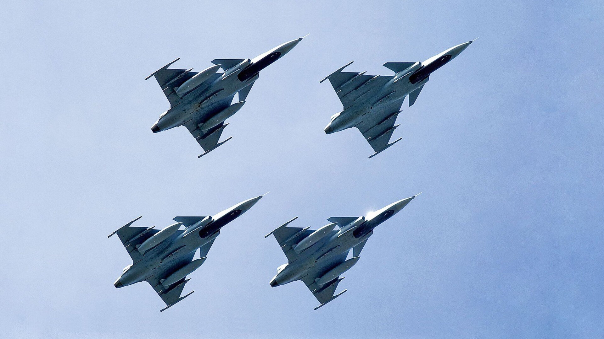 阿劳霍的铁血与罗马的坚盾,一个战术之夜,一场关于足球本源的隔空对话