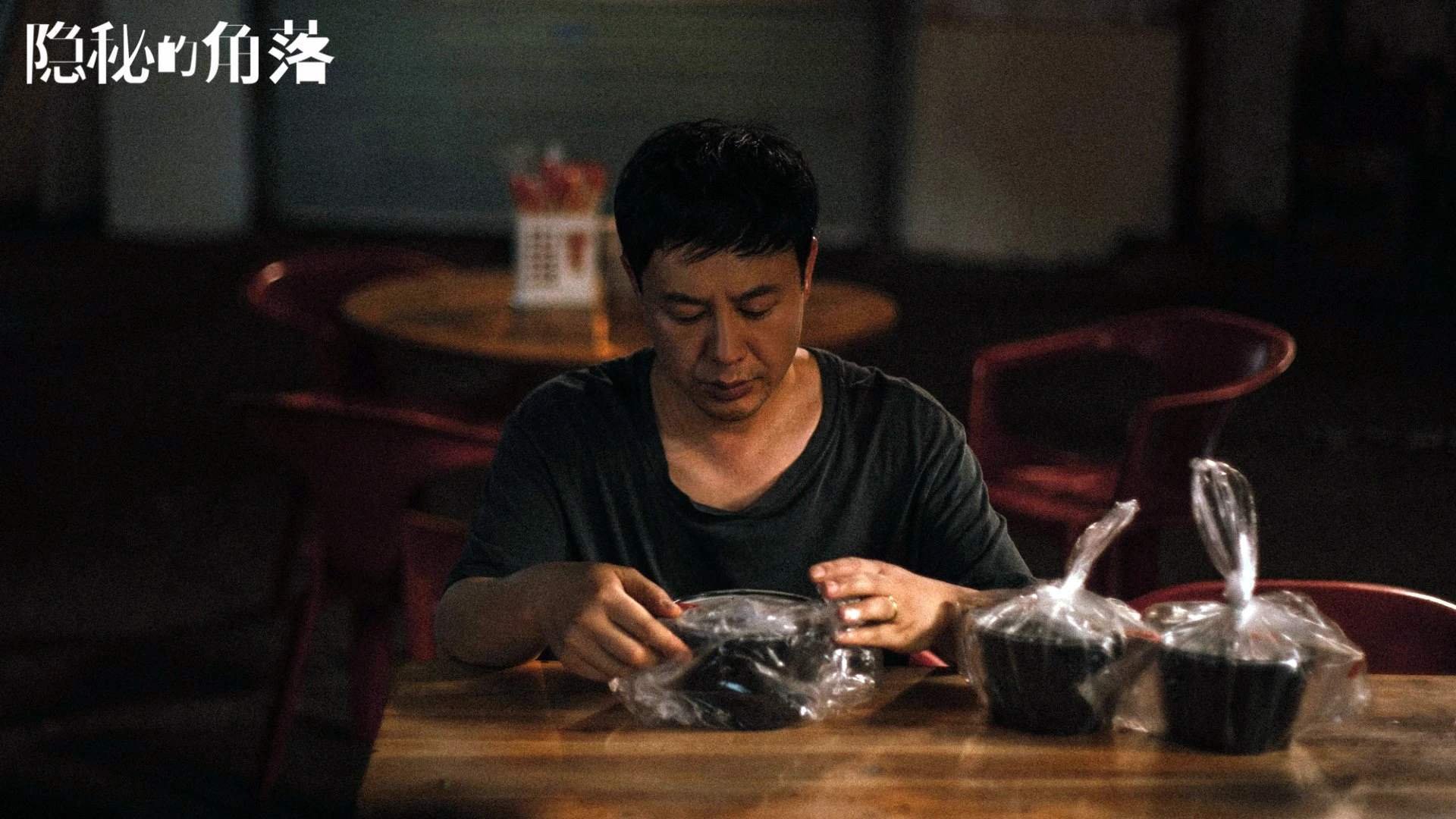 首先，让我们扩展思维，构思几个富有吸引力且独特的标题